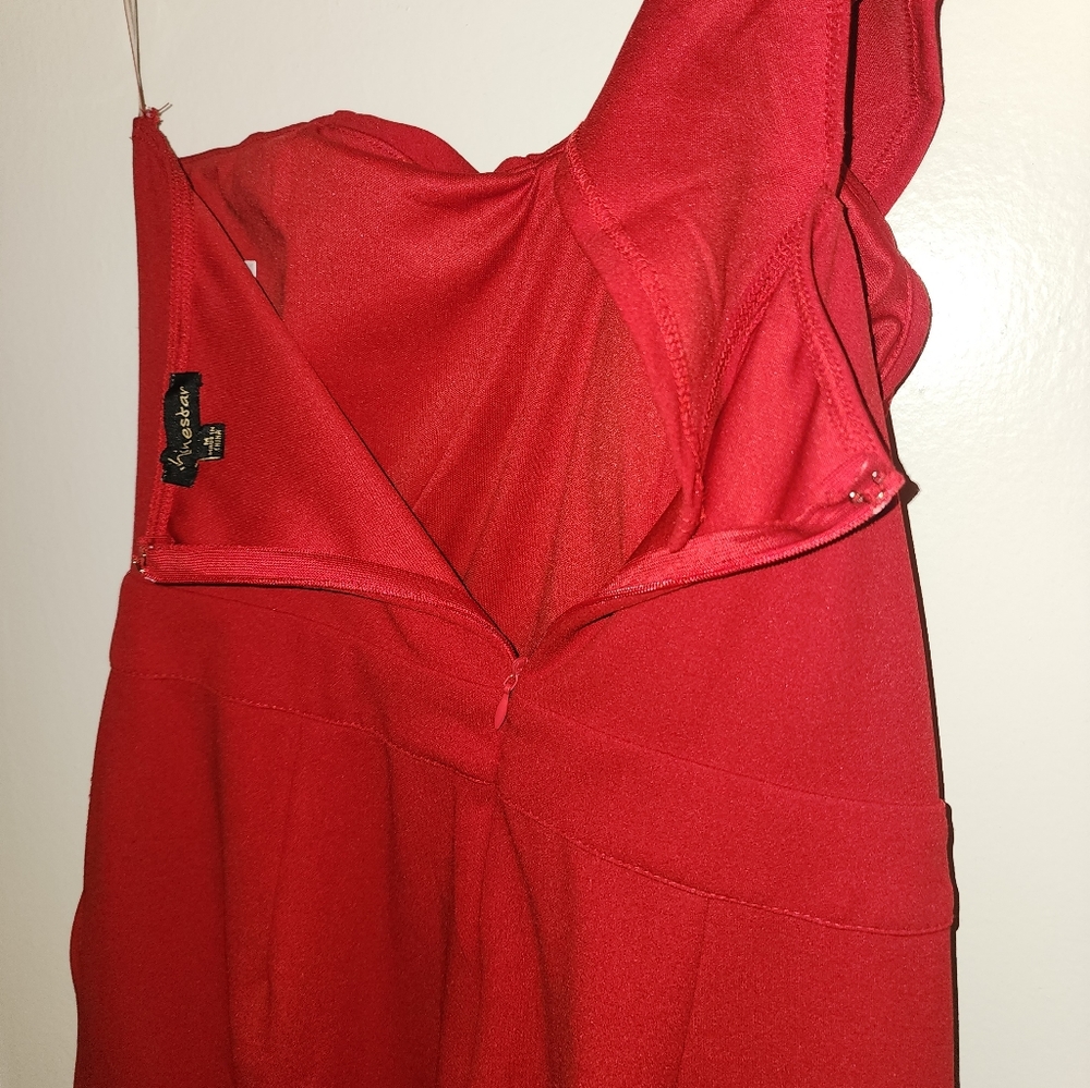 Junpsuit - Picture 4 of 6